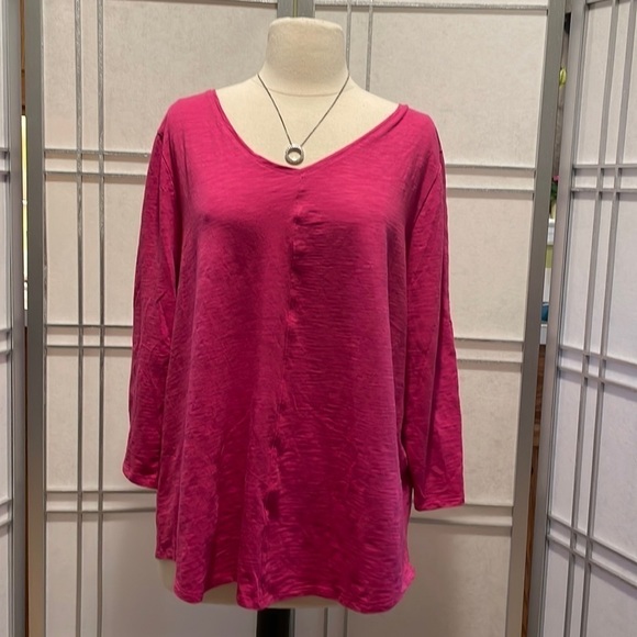*Chico's Fuchsia Classic Tee Size 3 - Picture 1 of 6